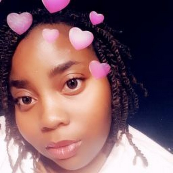 Meet your Posher, Taylor - Picture 1 of 1